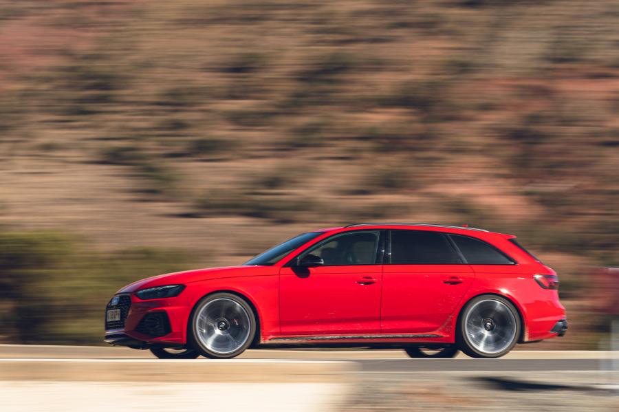  Audi RS4 Avant (B9) 2020 года  (UK) (фото 23 из 80)